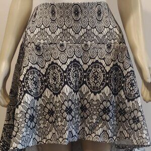 NWOT Torrid high low lace skirt size 1 (aka 1x aka 14/16) Never Worn